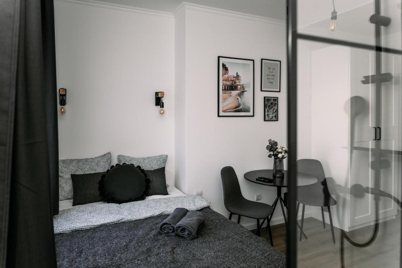 B15 - Wood&Black Apartman غيور المظهر الخارجي الصورة